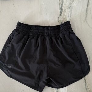 Lululemon Black Hotty Hot Short 4” Size 8